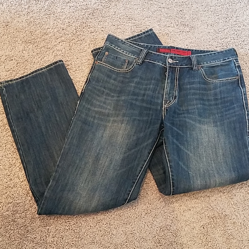 Men's Relaxed Fit Straight Leg Jeans